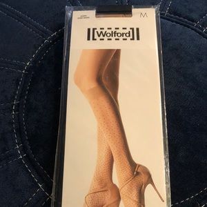 NWT Wolford Poppy knee-highs